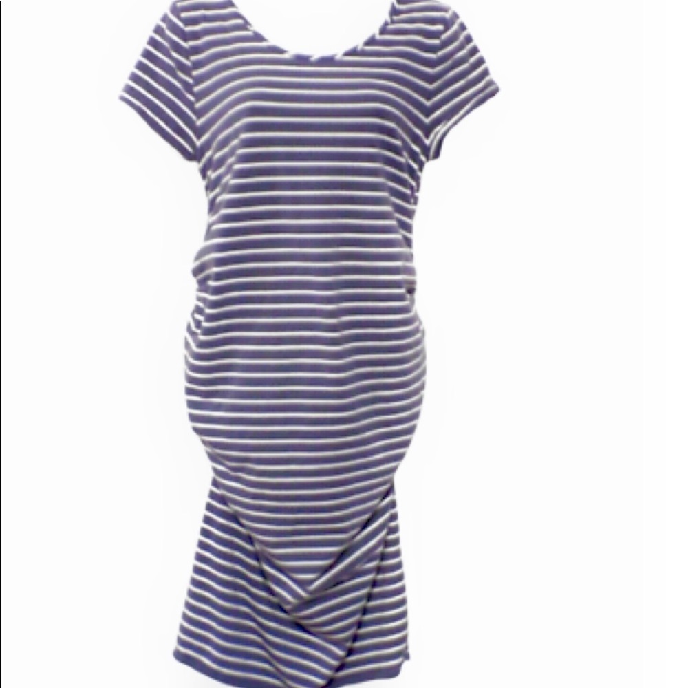 Ingrid & Isabelle Maternity dress